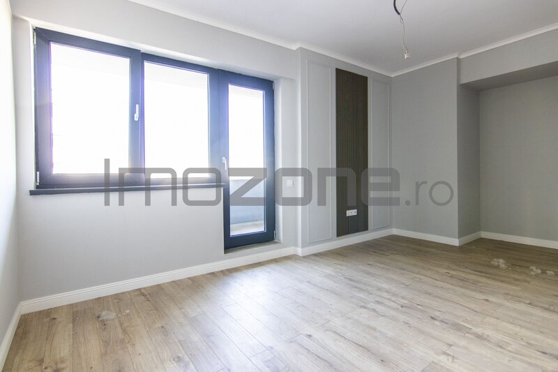 Apartamentele de 3 camere, loc de parcare gratuit  doar in luna august
